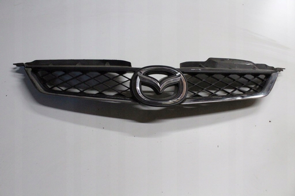 фото №1, Mazda 5 06 2.0 решётка радиатора решётка радиатора значок
