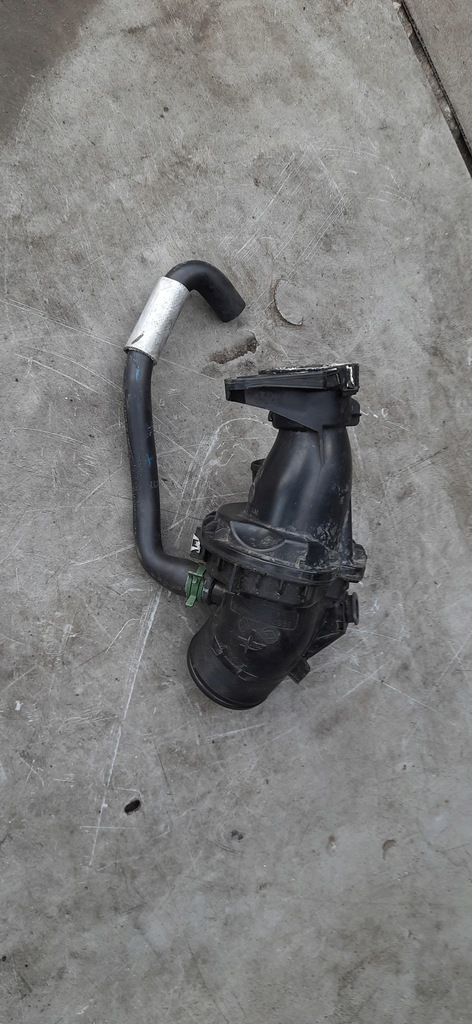 фото №6, Труба повітрозабірник повітря 1.6 dci trafic iii 165761844r