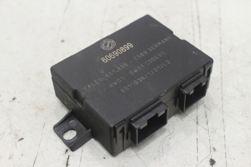 Купити Модуль паркування pdc 60690899 alfa romeo gt