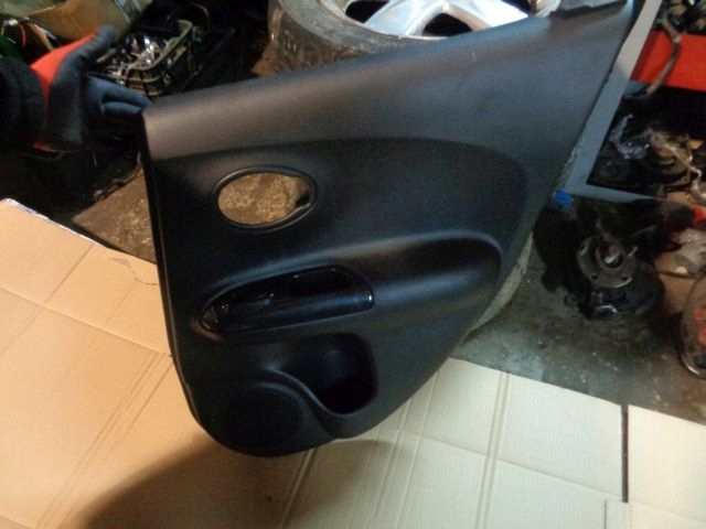 фото №1, Nissan juke обшивка двері правий задня задній