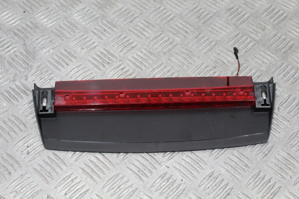 фото №1, Третий свет стоп 4k5945097 audi a6 4k 4k0 c8