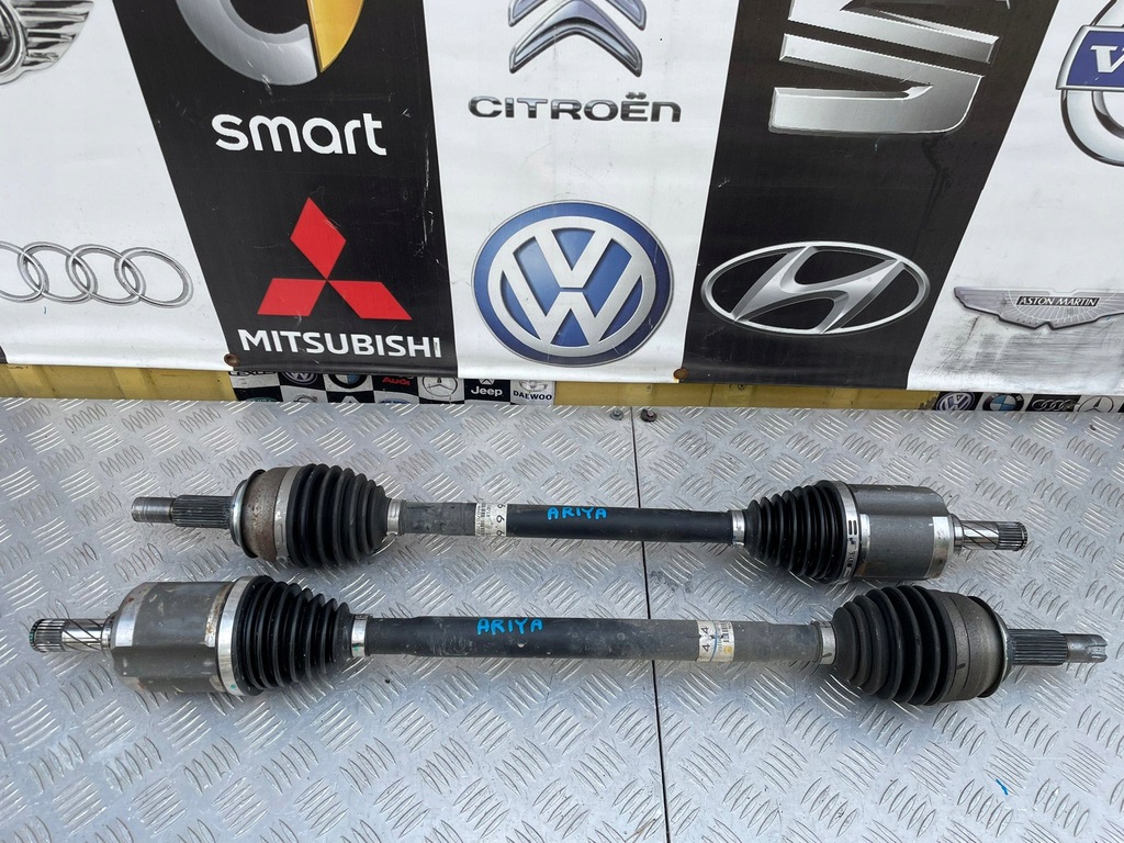 фото №1, Nissan ariya приводной вал перед правая 391015mp1a 391005mp1a