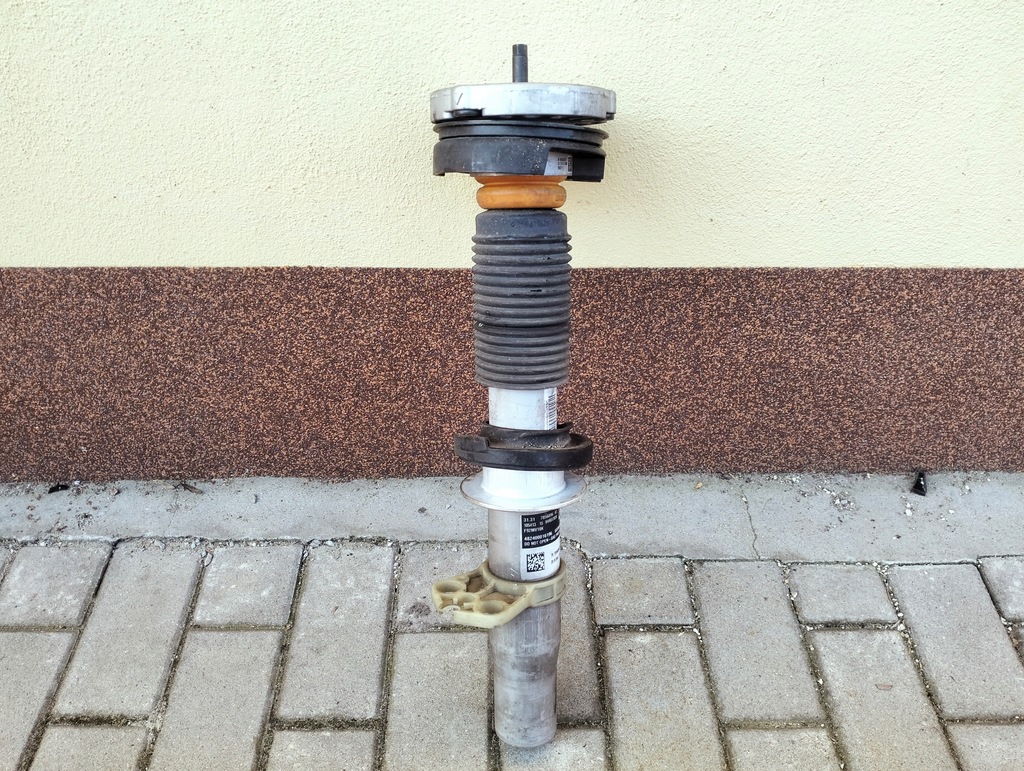 фото №1, Амортизатор правый bmw 8 f91 f92 m8 vdc