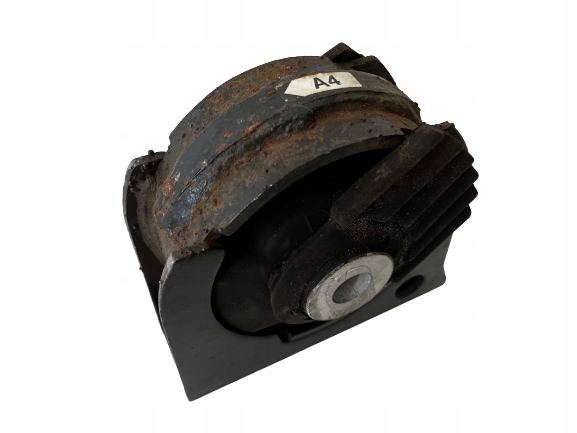 фото №1, Avensis t27 verso d4d d-cat подушка двигателя перед