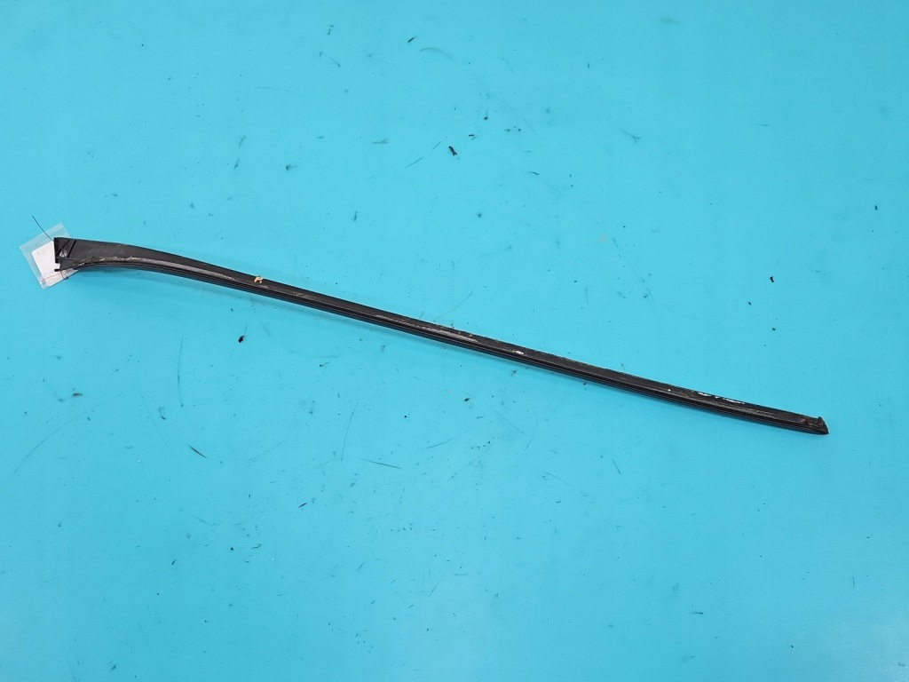 фото №1, Молдинг стекло лобовое правая передней ford edge ii mk2 ft4b-r03100-a