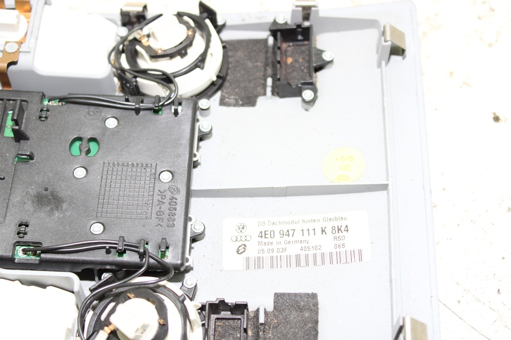 фото №4, Audi a8 d3 лампа освещение кабины 4e0947111k