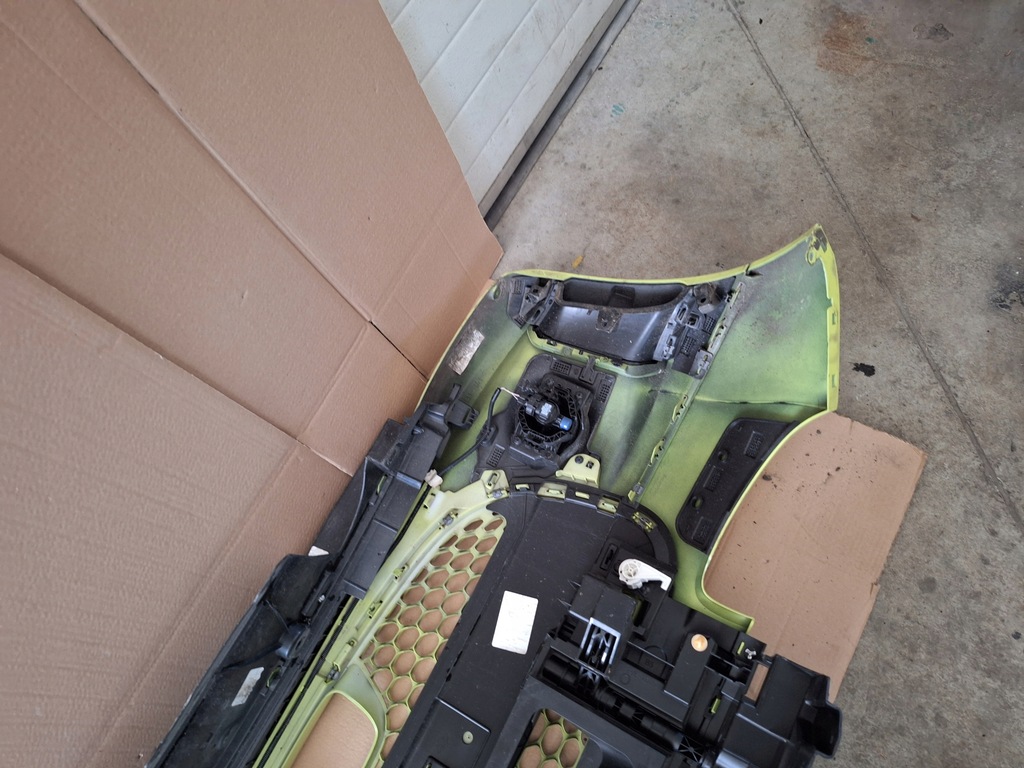 фото №6, Smart fortwo w453 eq бампер передний 623124552r состояние bardzo хороший 3d