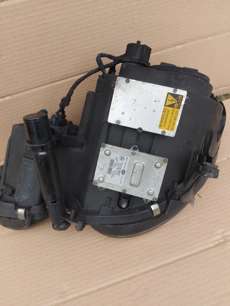 фото №8, Лампа права перед mercedes w211 ксенон