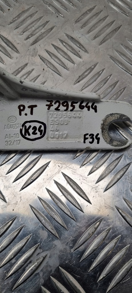 фото №7, Bmw 3 f34 петля крышки задняя правый 7295644