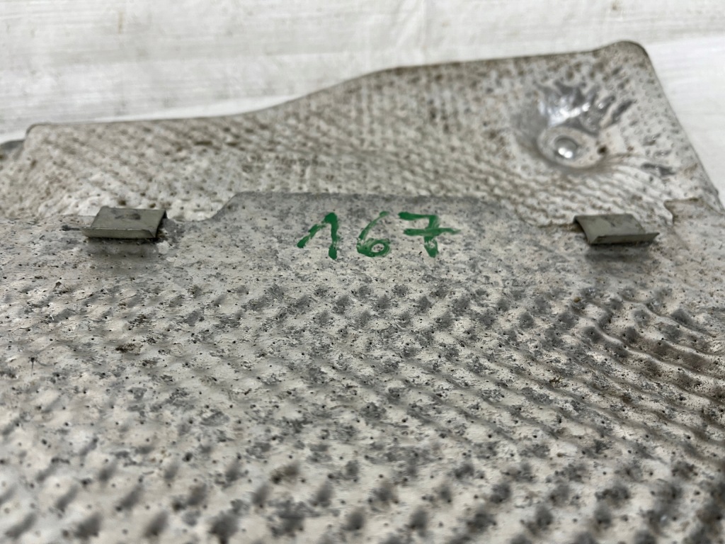 Mercedes gls 167 захист ізоляція теплова a1676801603 a1676820804 Зі Шроту