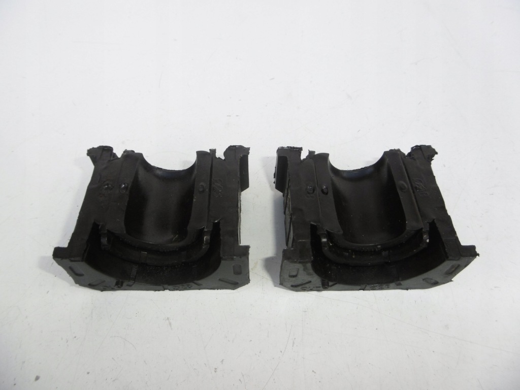 фото №1, Резиновый элемент подушка стабилизатора porsche cayenne i 7l5