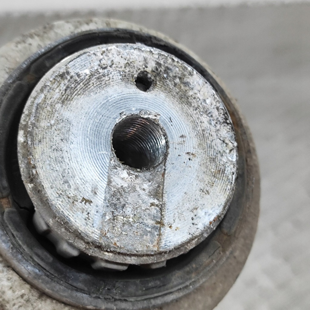 фото №6, Jaguar xf x260 2018 права сторона нижній важіль передній