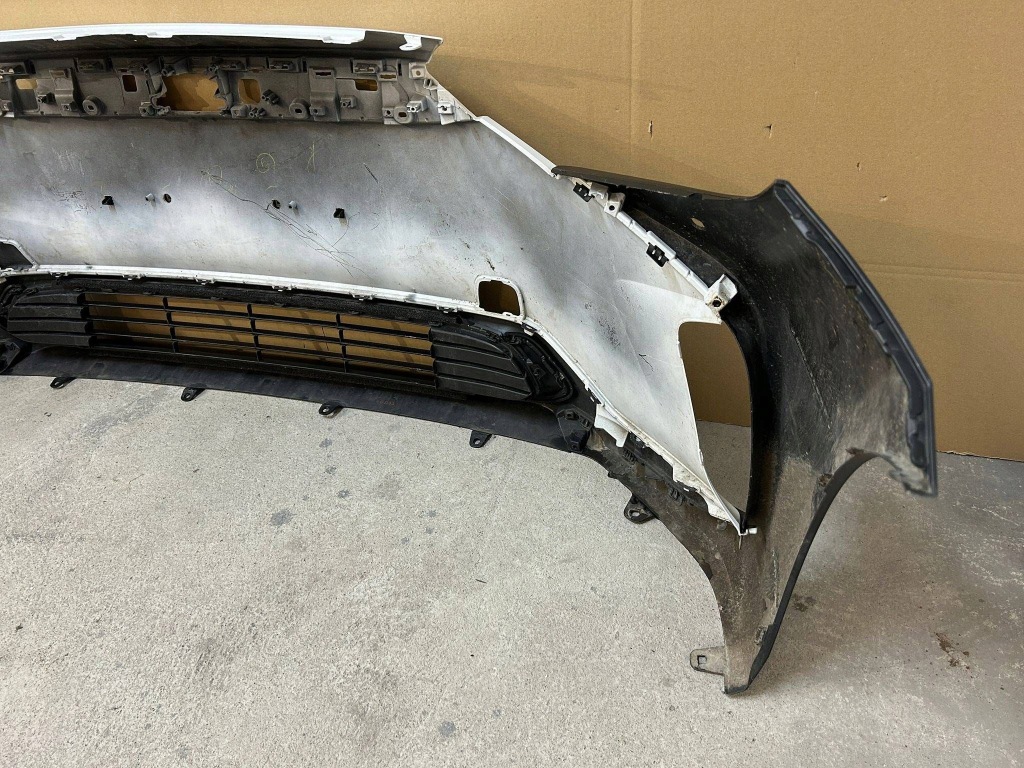 Бампер передний toyota bz4x 22- 5211942a80 Оригинал