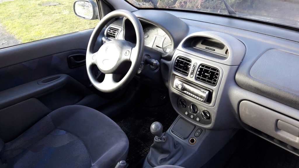 Бампер задній жовтий renault clio ii 98r 1.2 бензин Київ