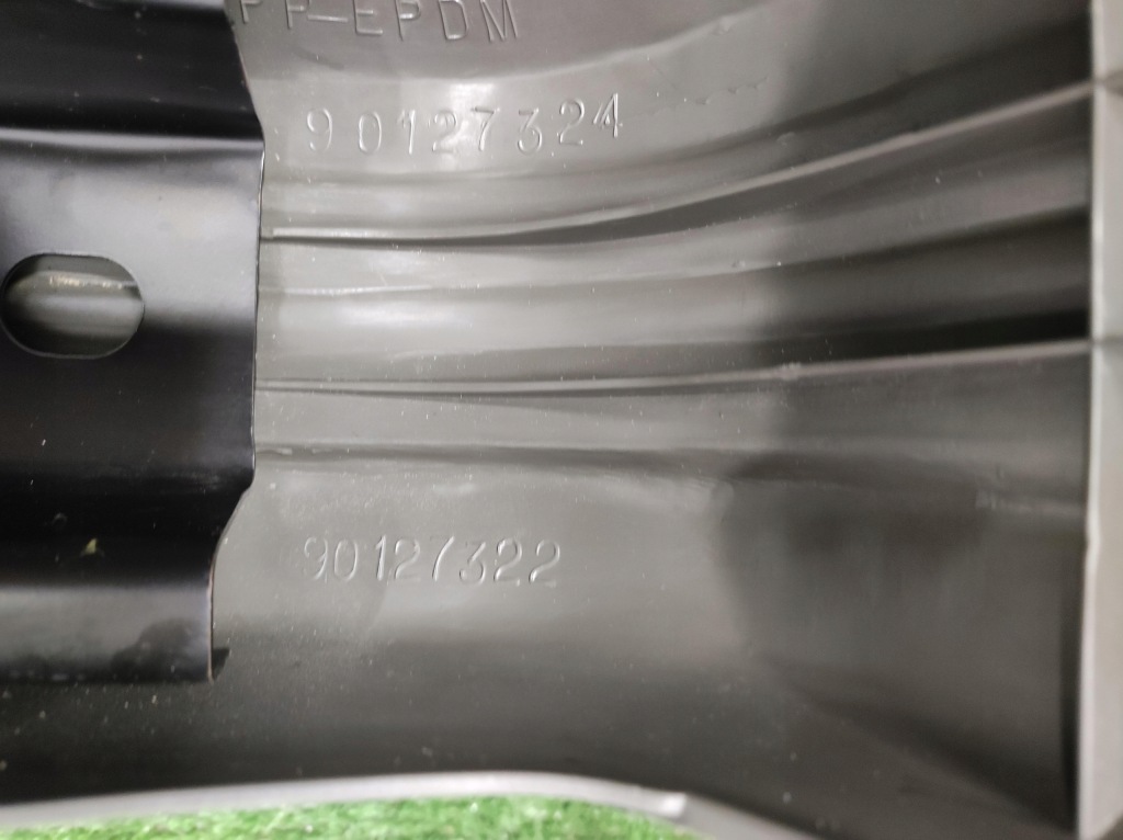 Бампер перед opel corsa a 82 - 89 новый оригинальный с Разборки