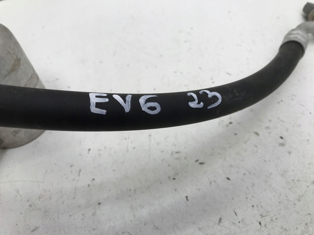 фото №3, Kia ev6 2023 труба шланг wąż кондиціонера