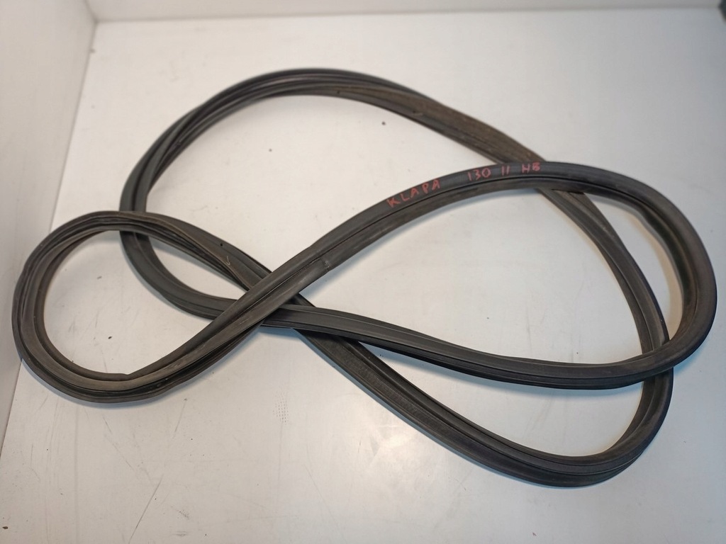 фото №1, Hyundai i30 ii hb прокладка кришки багажника 2012-