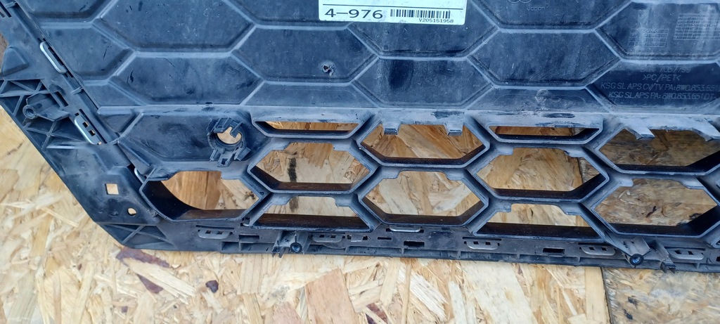 фото №11, Audi a4 b9 s-line s4 8w решётка радиатора решётка радиатора 8w0853651eb 8w0853651dt