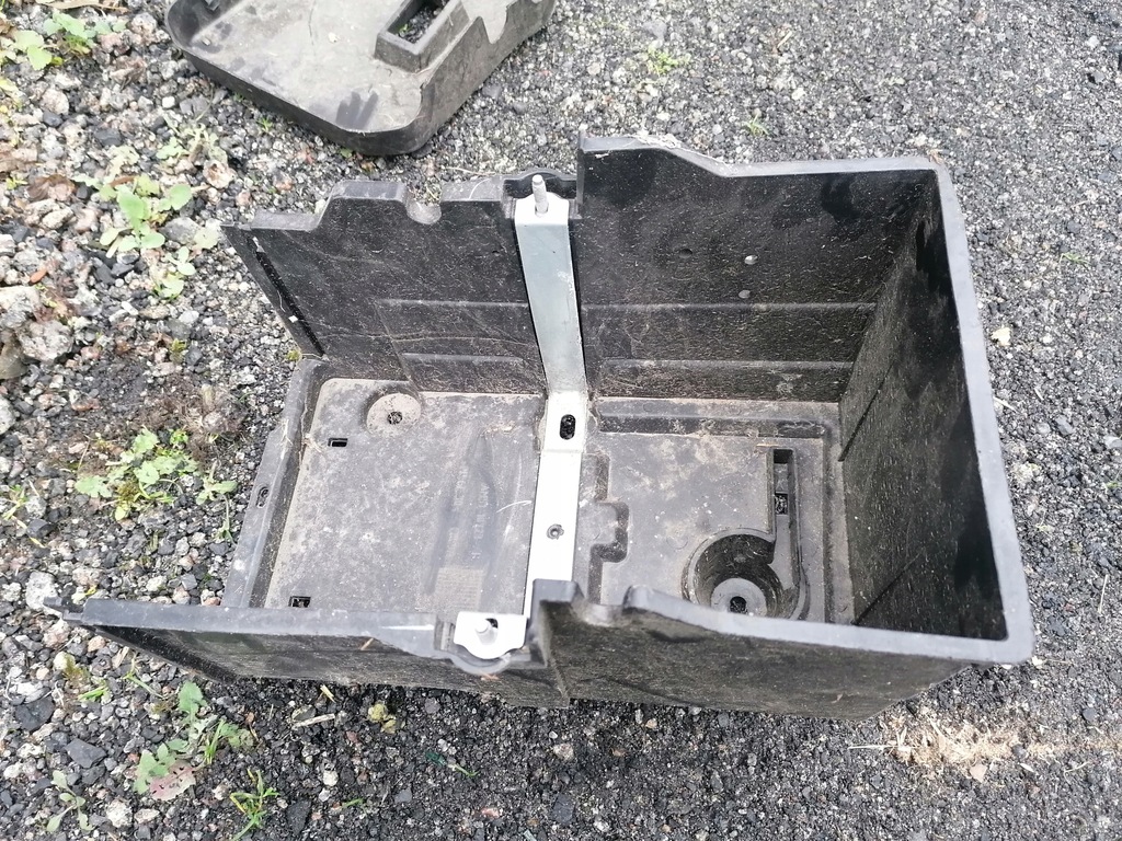 фото №1, Корпус аккумулятор ford focus mk3 transit