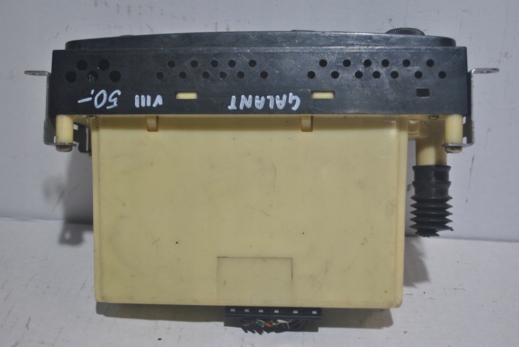 фото №6, Панель обдув mitsubishi calant viii mr360372