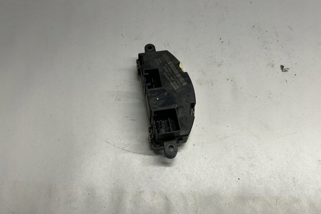 фото №8, Резистор отопителя dodge challenger coupe 5hl011266 3.6l бензиновый 227kw