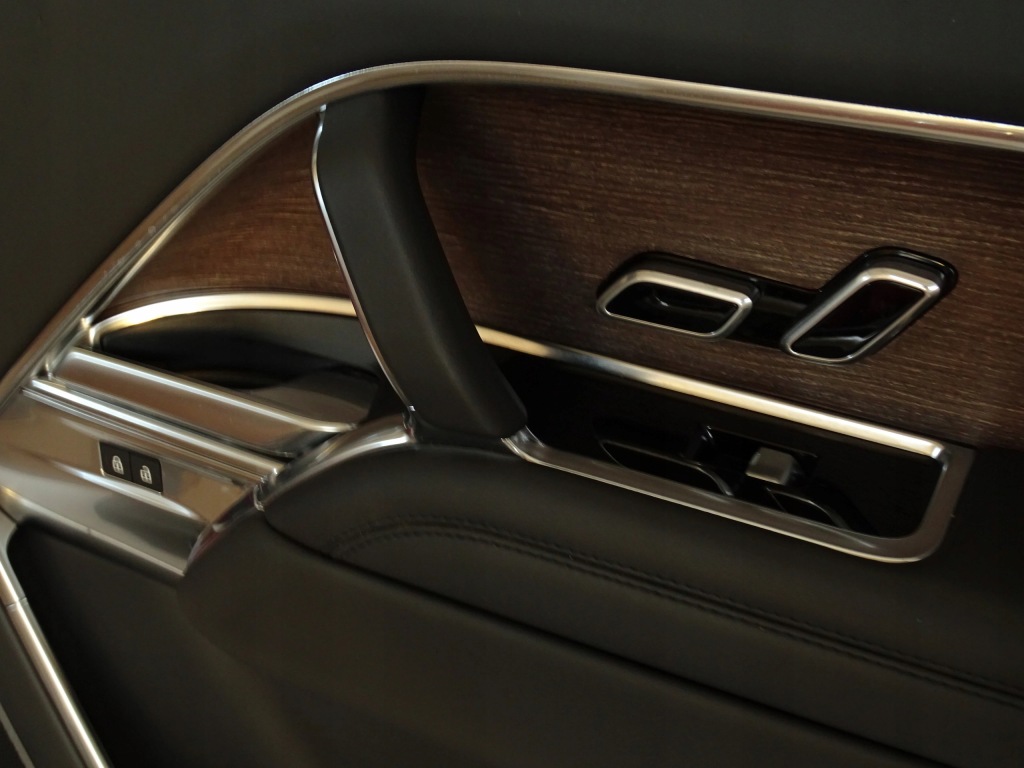 Комплект 4x оббивка дверей 4x карта панель drewno new range rover l460 22- Оригінал