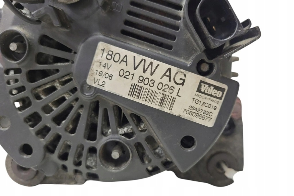 Генератор vw 021903026l 1.9l дизель 2007 Зі Шроту