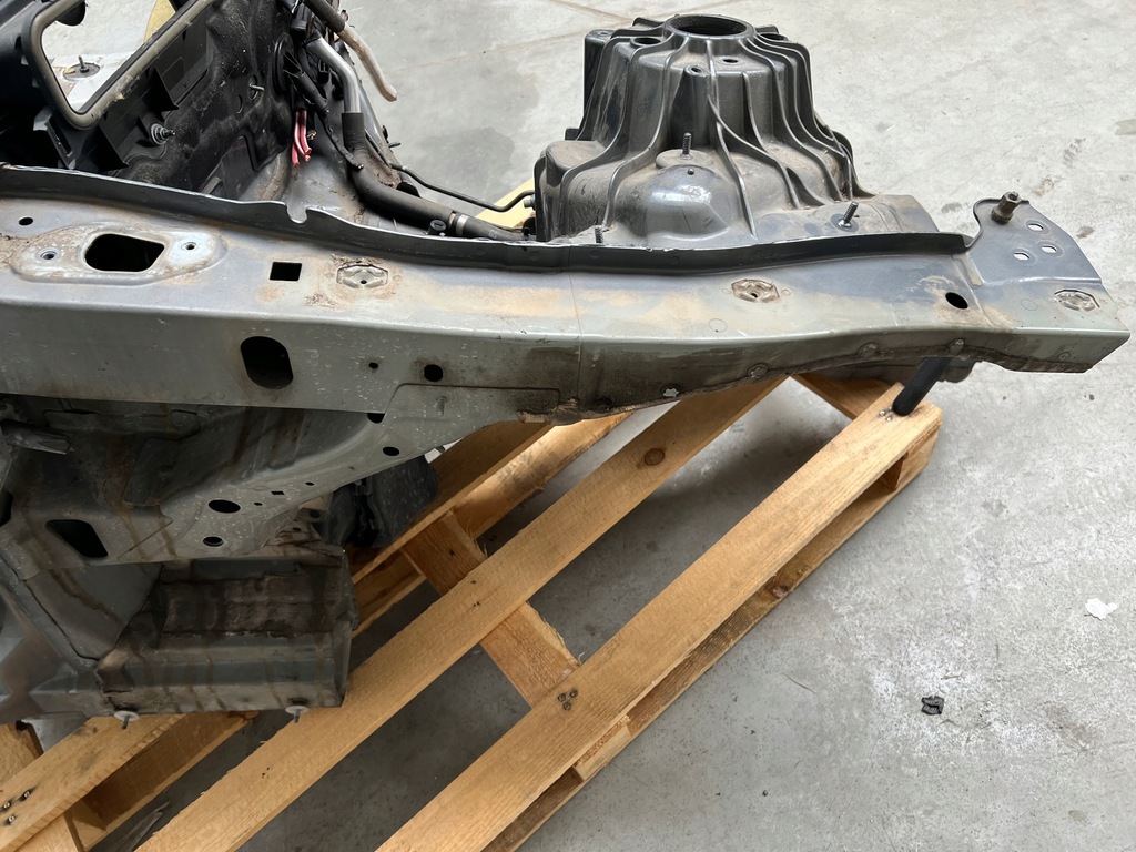 фото №9, Четверть лонжерон правый перед mercedes w213 e-klasa