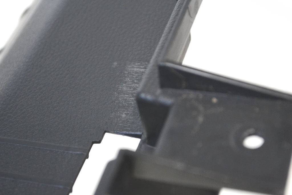 фото №8, Bmw x6 e71 m50d 2013 lhd задняя защита замка багажника панель 6981004