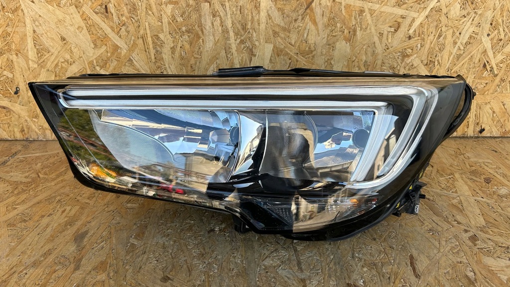 фото №1, Opel crossland x 2018 лампи передні