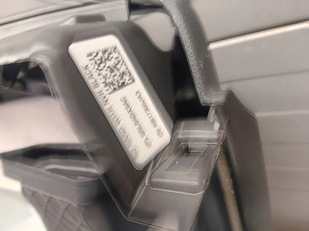 фото №10, Chrysler pacifica 05059062ab панели приборная, консоль