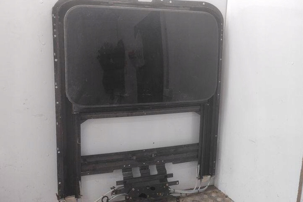 фото №8, Люк vw phaeton 3d_ 3d5877041k 3.0l дизель 165kw 2006