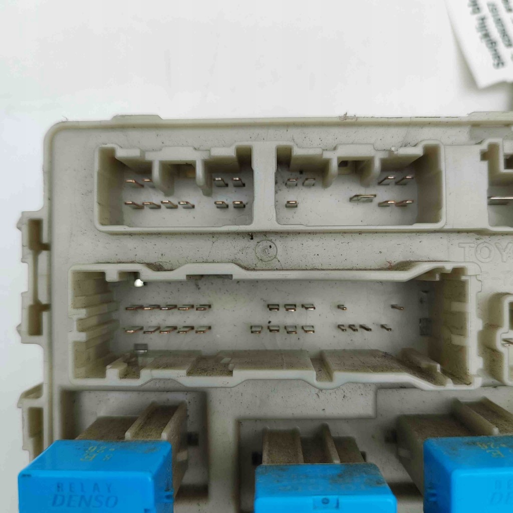 фото №7, Коробка предохранителей toyota previa _r3_ 8922128140 29020157 2.0l 85kw