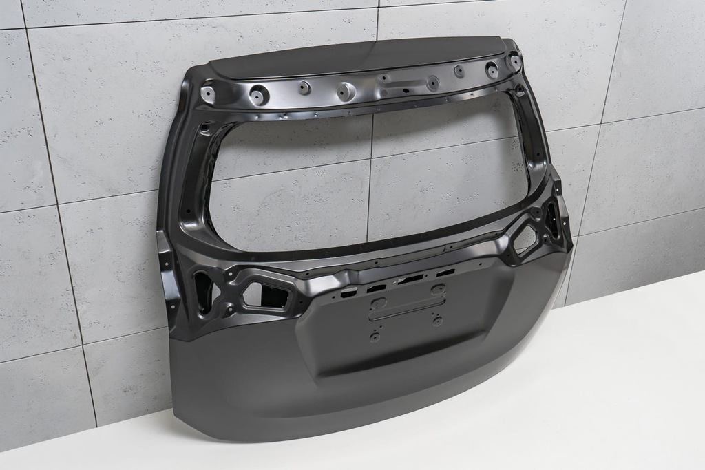 фото №11, Toyota rav4 iv xa40 2013-2015 przed faceliftingiem крышка багажника задняя 670050r100