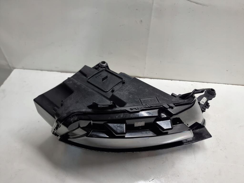 фото №3, Skoda оригинальный номер 658941015b лампа full led