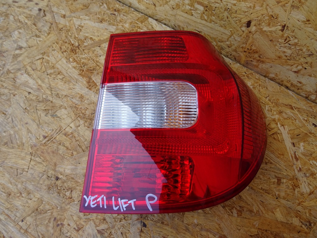 фото №1, Skoda yeti lift лампа правая правый задняя