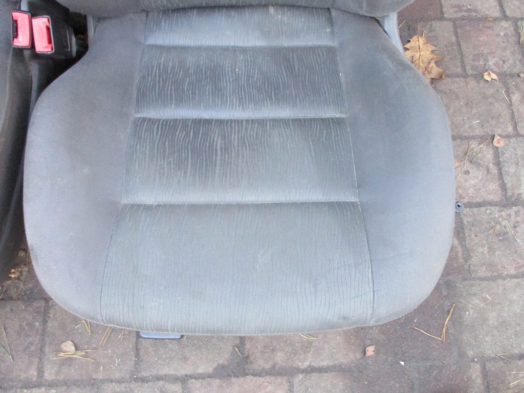 фото №6, Audi a6 c5 сиденье левый повреждённый правый ok szary