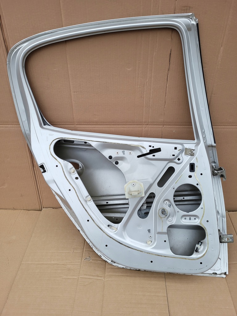 фото №6, Дверь левый задняя - peugeot 206
