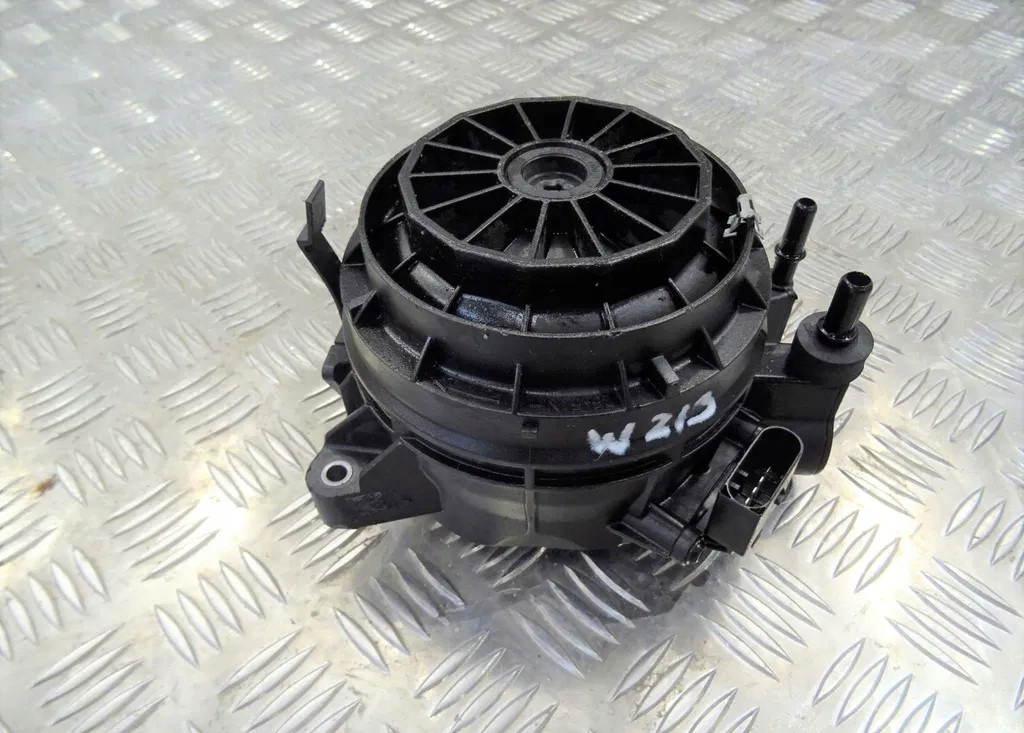 фото №1, Mercedes w205 корпус фільтра пального mercedes оригінальний номер a6540900252