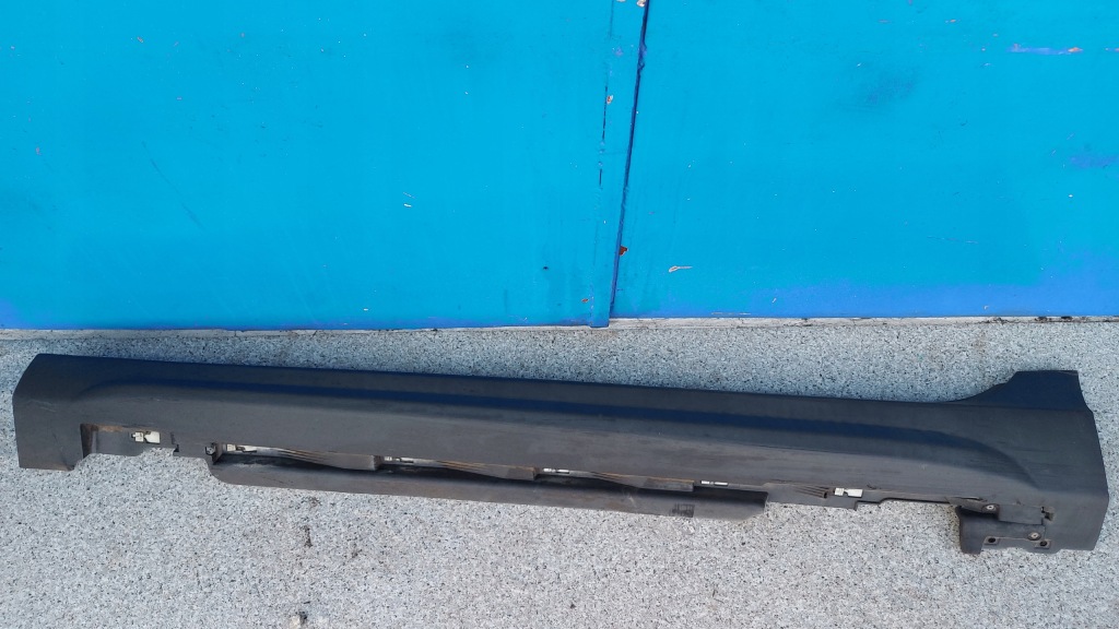 фото №1, Volvo v40 cross country левая молдинг порог 31290541