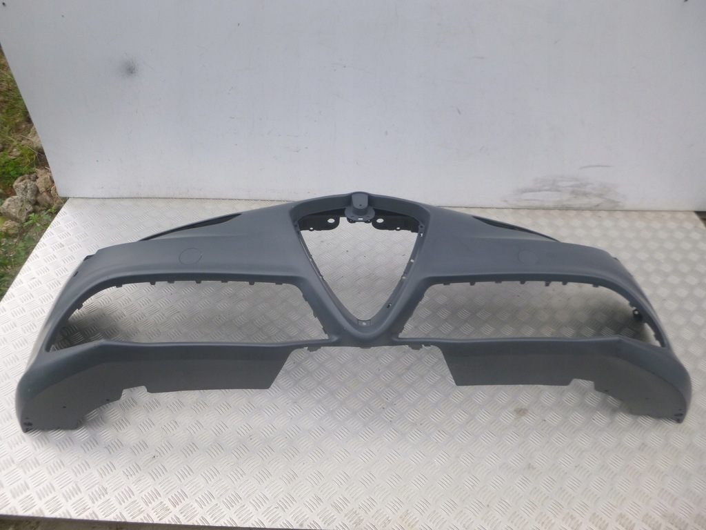 фото №1, Alfa romeo giulia veloce бампер перед новый оригинальный номер