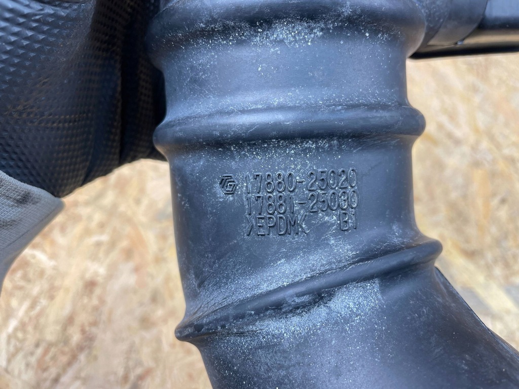 фото №13, Впуск повітрозабірник шланг резонатор повітря lexus es vii 17880-25020 2018-