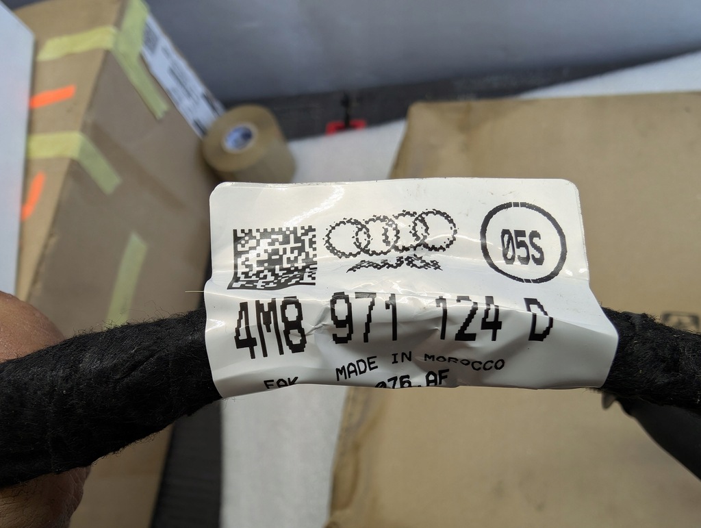 фото №9, Джгут трубопровід електропроводка фаркоп audi q8 rsq8 оригінальний номер 4m8971124d оригінал nowa