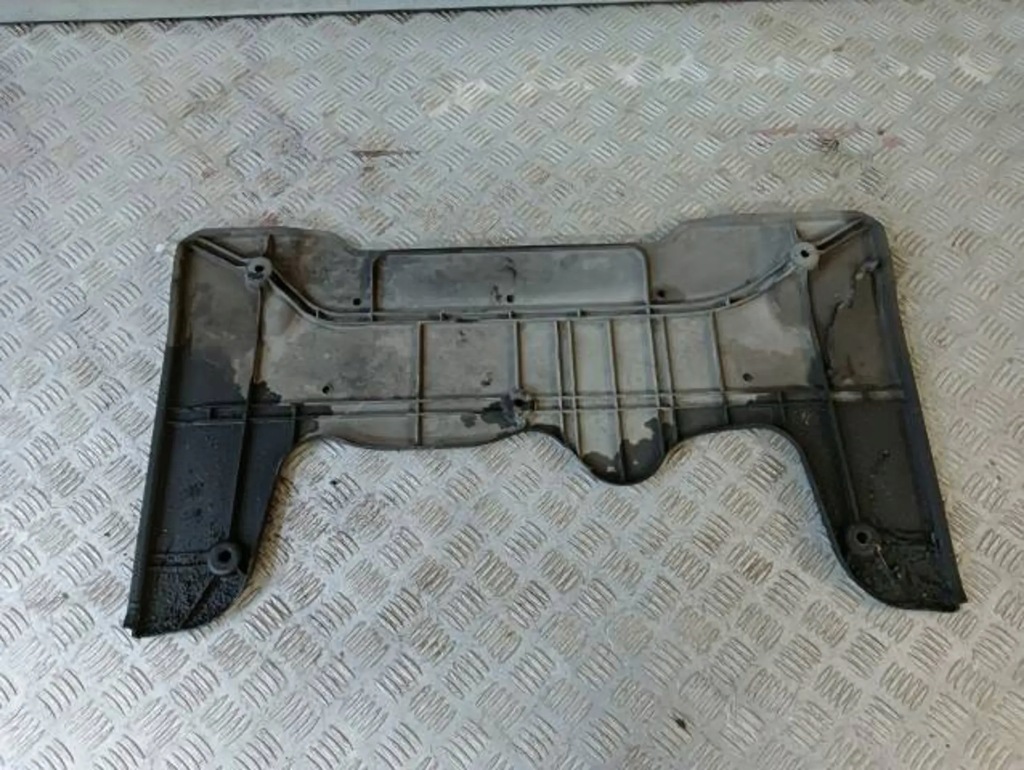 фото №1, Vw touran 5t защита подвеска 3q0199110a