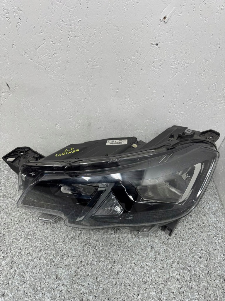 фото №3, Лампа левый перед partner iv оригинал 90146196