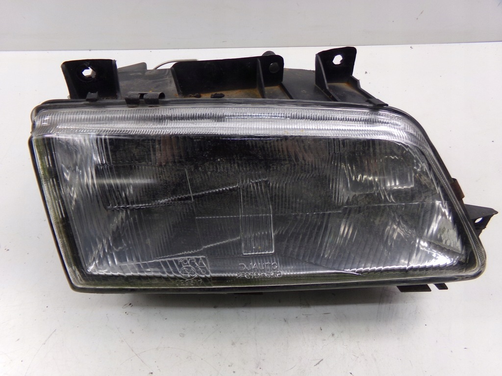 фото №1, Peugeot 405 фара правый h4 mpg751-g1r0