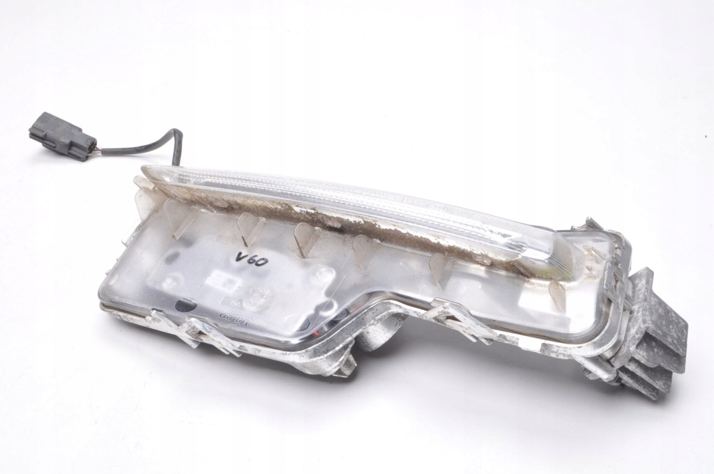 фото №1, Volvo s60 ii v60 лампа led світлодіодна права 31353290 lift