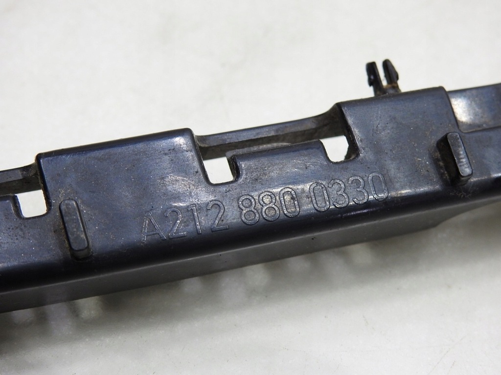 фото №8, Напрямна бампера лівий задня mercedes w212 kombi