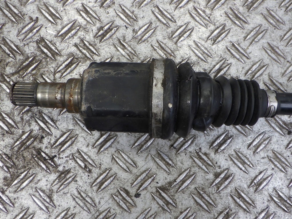 фото №8, Maserati levante привідний вал права перед