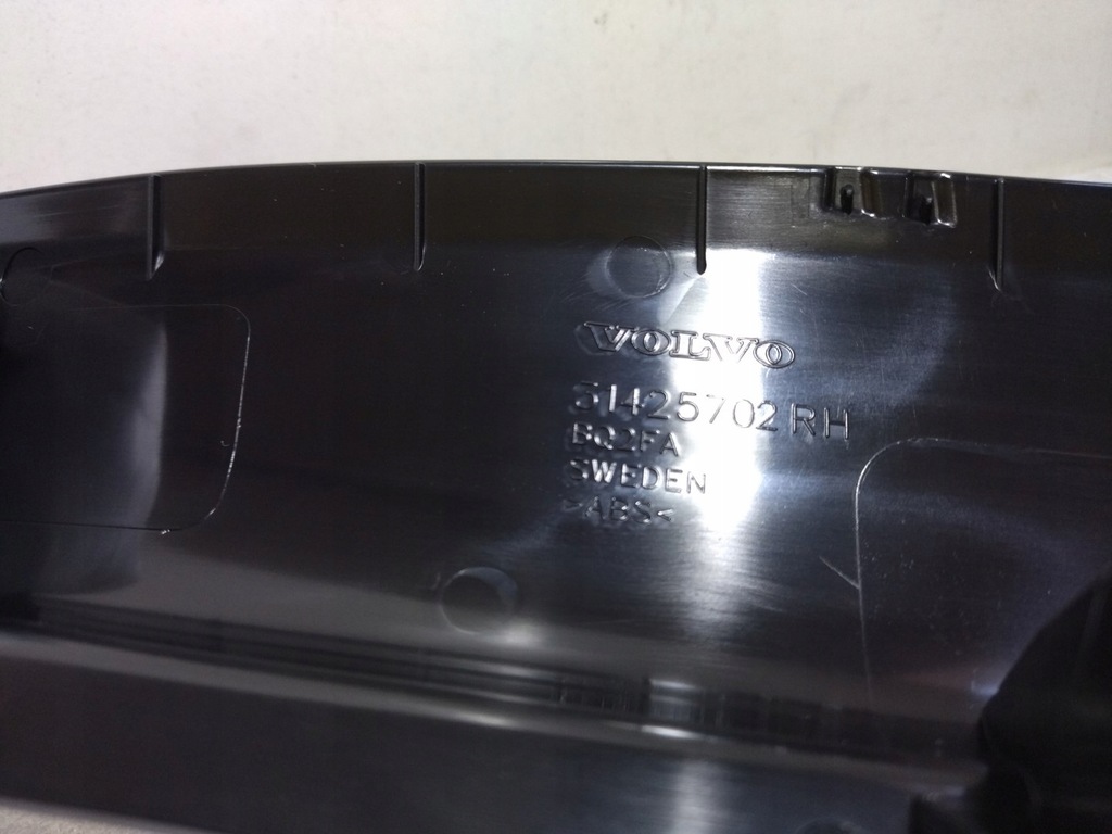 фото №8, 31425702 защита обшивка стойка c правый задняя volvo xc60 ii